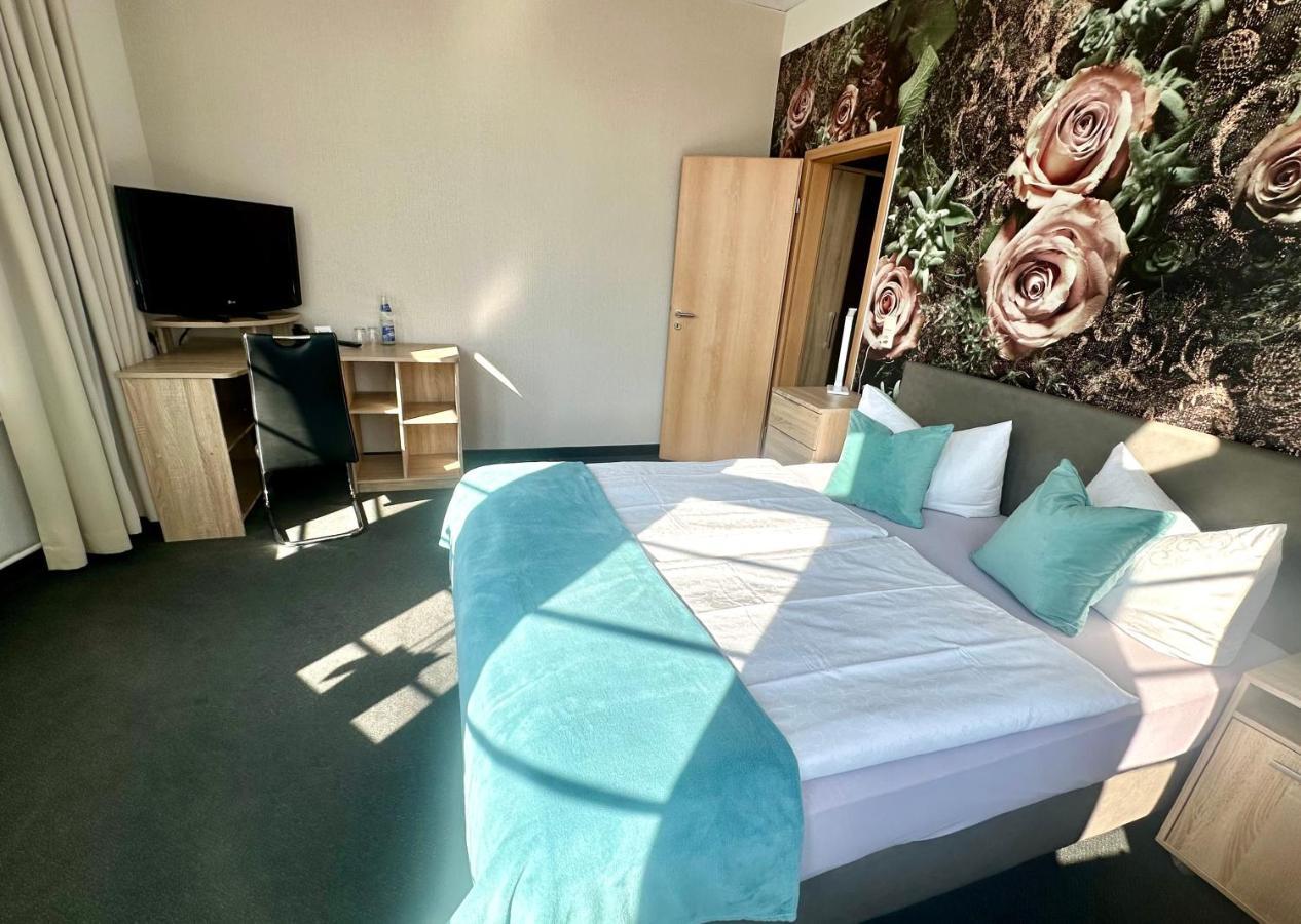 Hotel "Central" Inh Carolin Krause Bitterfeld-Wolfen Exteriör bild