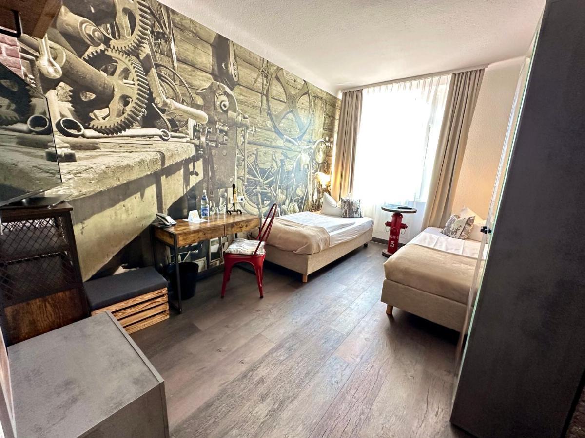 Hotel "Central" Inh Carolin Krause Bitterfeld-Wolfen Exteriör bild