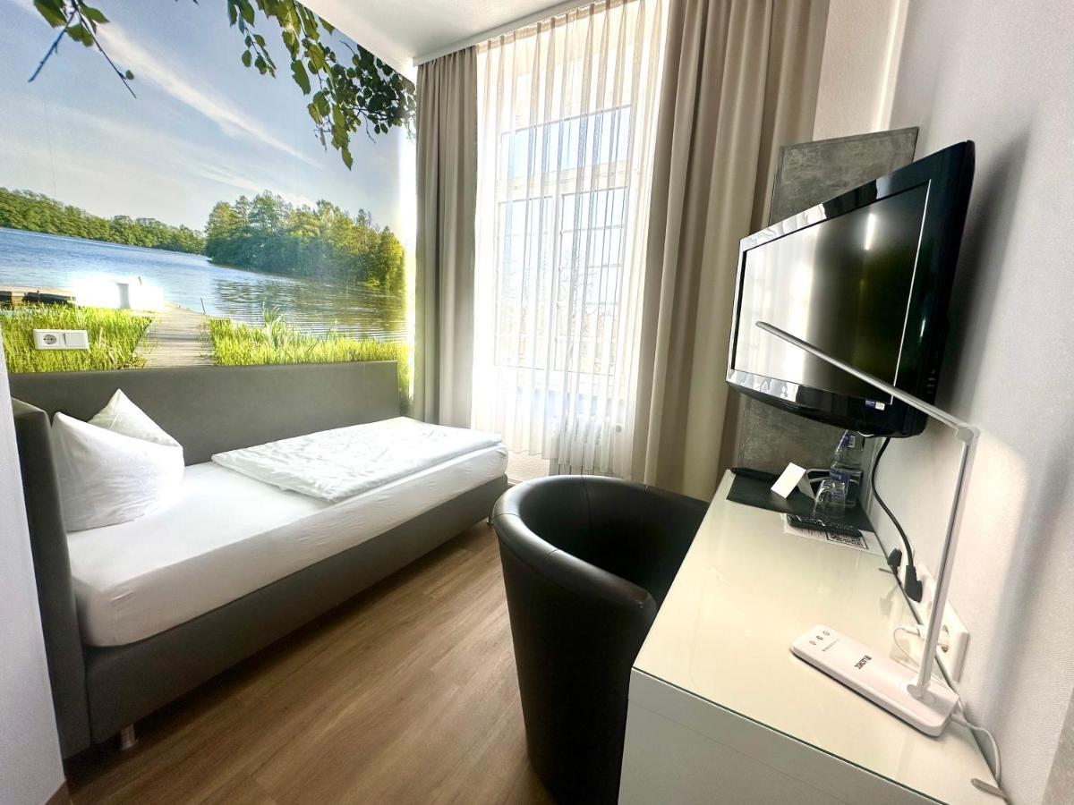 Hotel "Central" Inh Carolin Krause Bitterfeld-Wolfen Exteriör bild